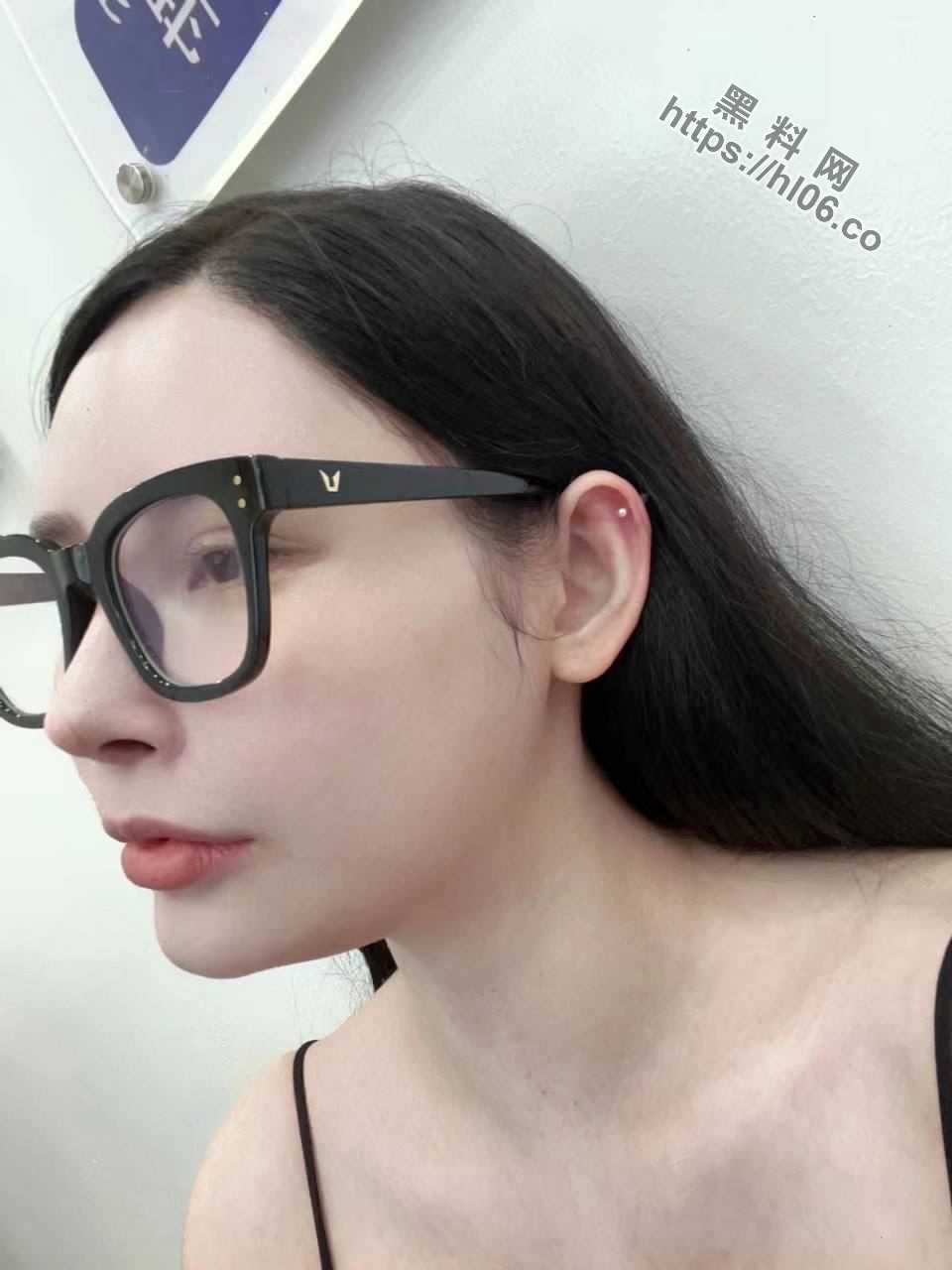 960X1280