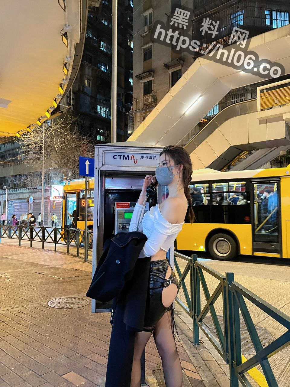960X1280