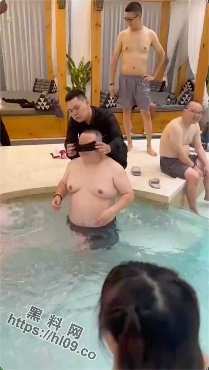 726X1280