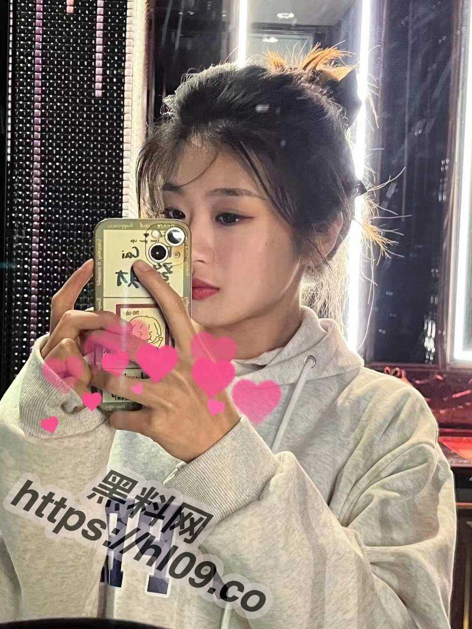 960X1280