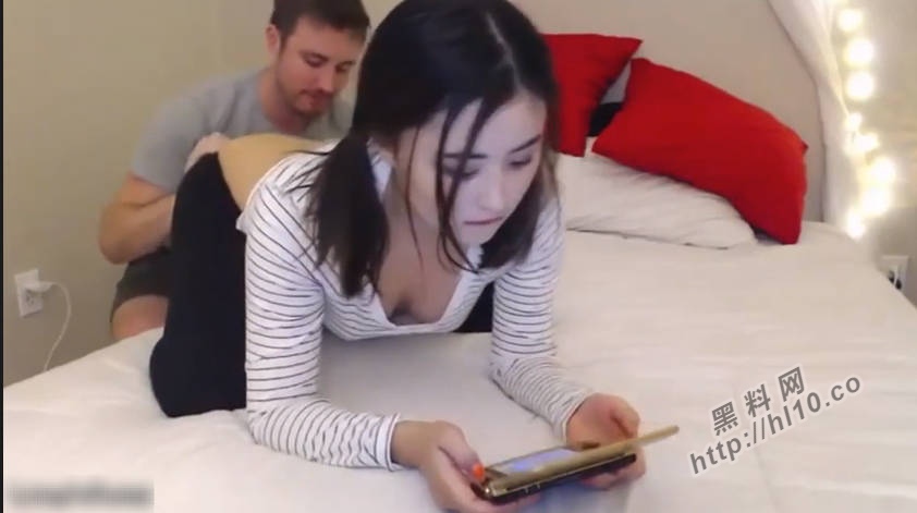 842X471
