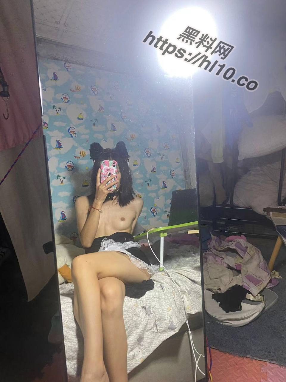 960X1280