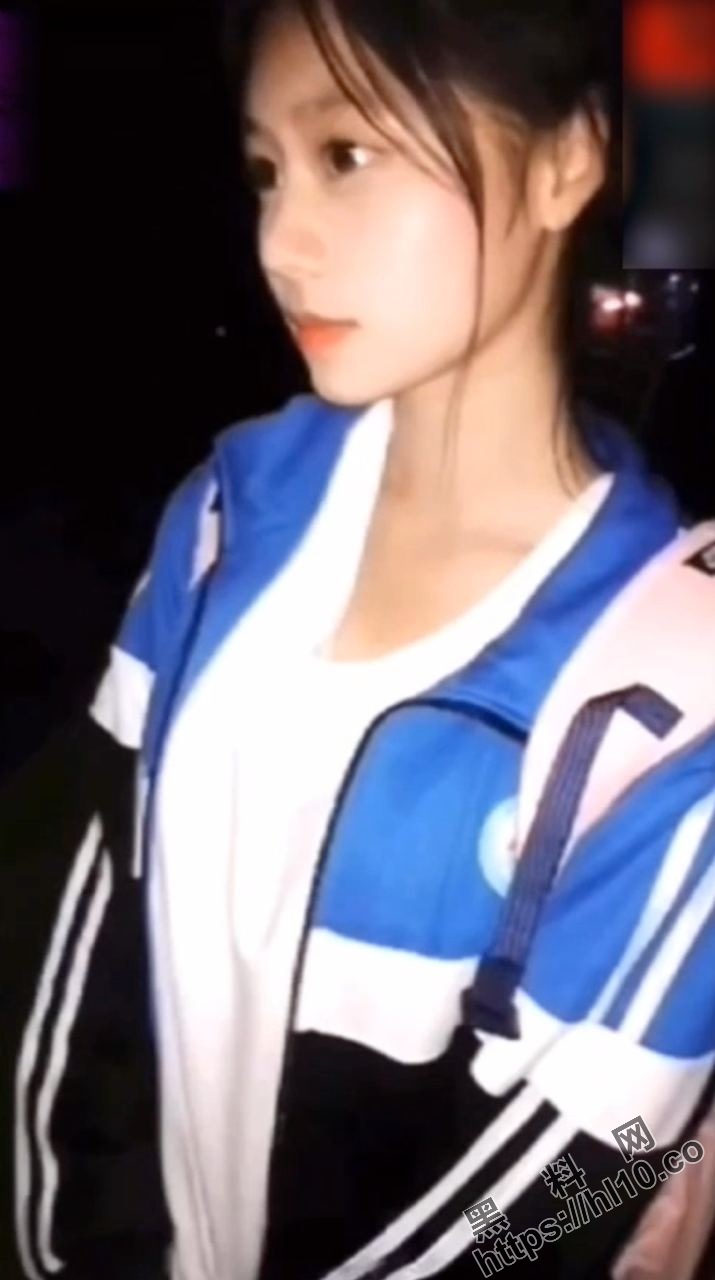 715X1280