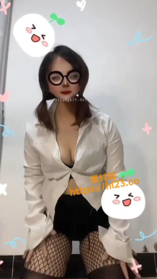 500X889
