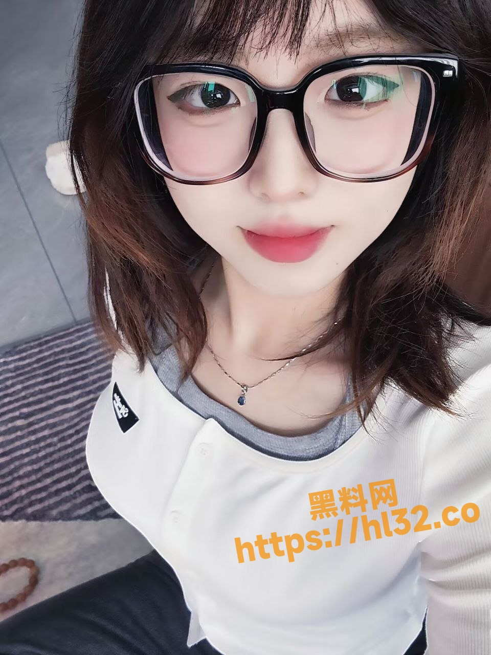 960X1280