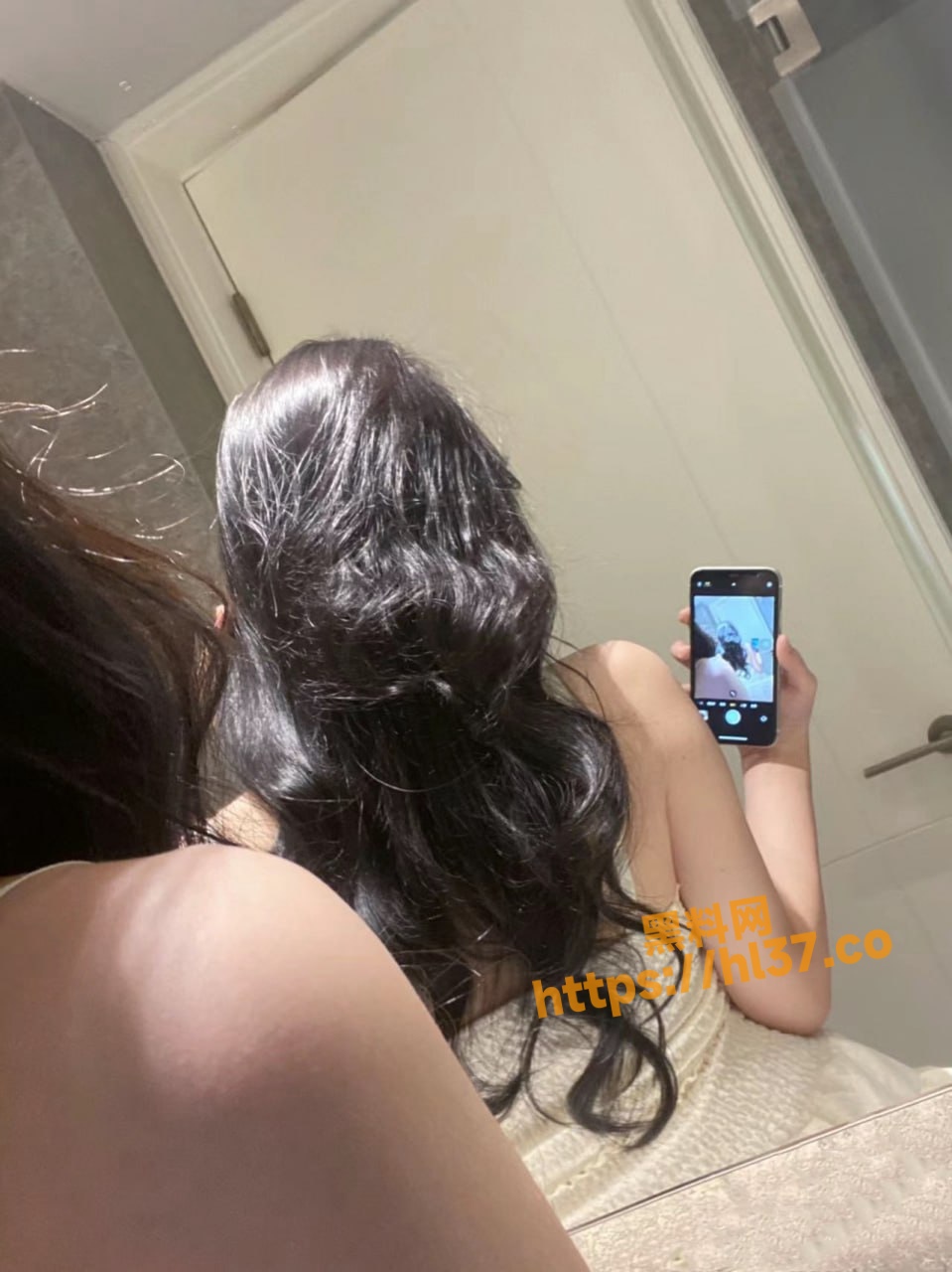 959X1280