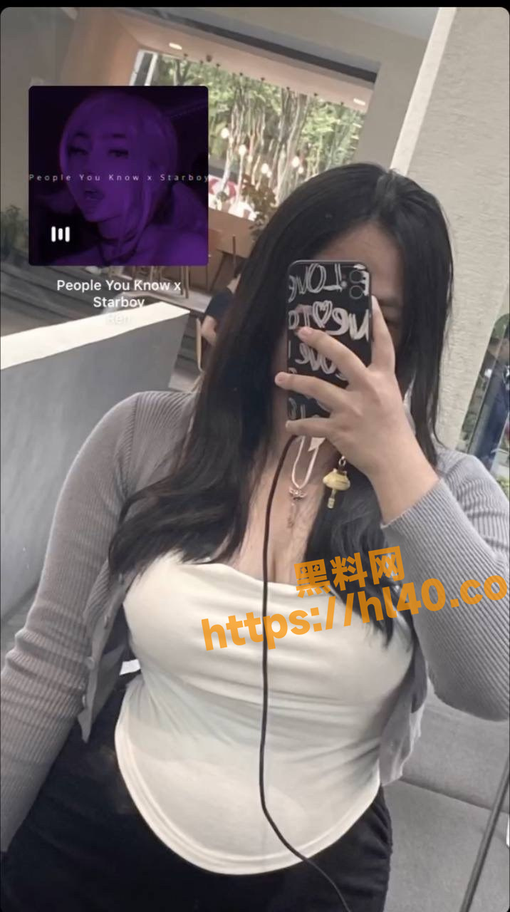 716X1280