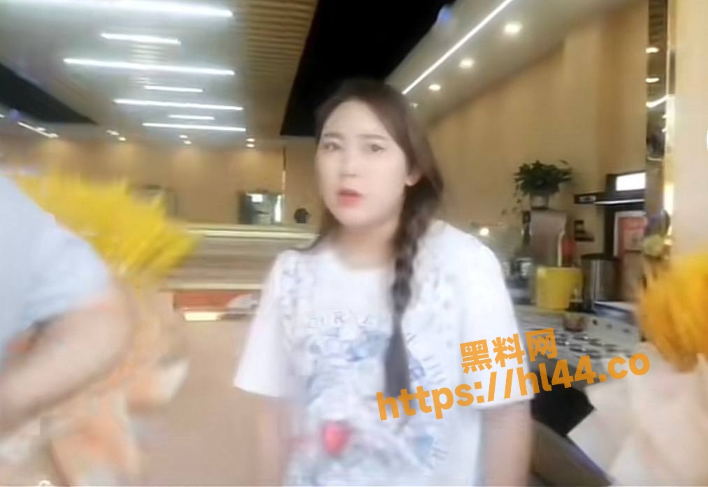 1013X697