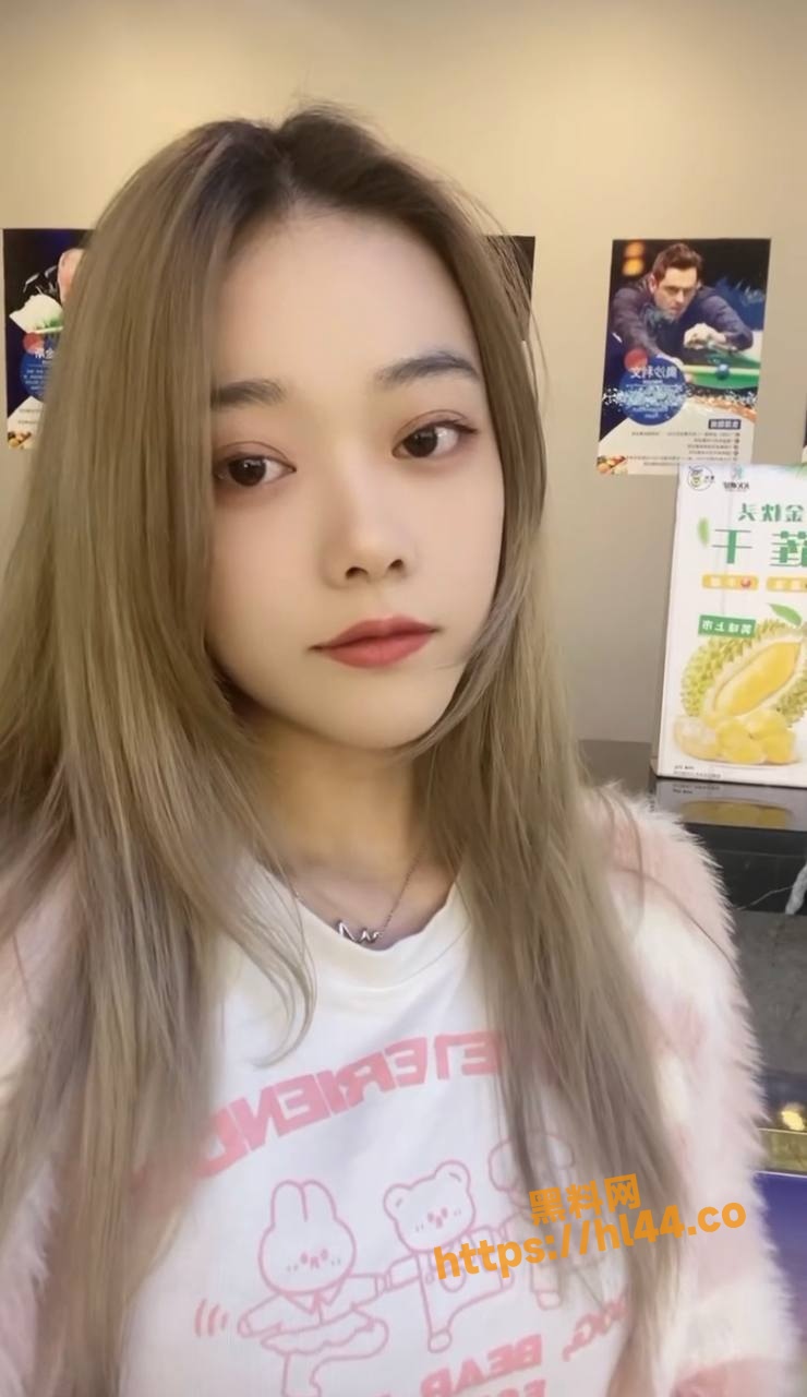 740X1280