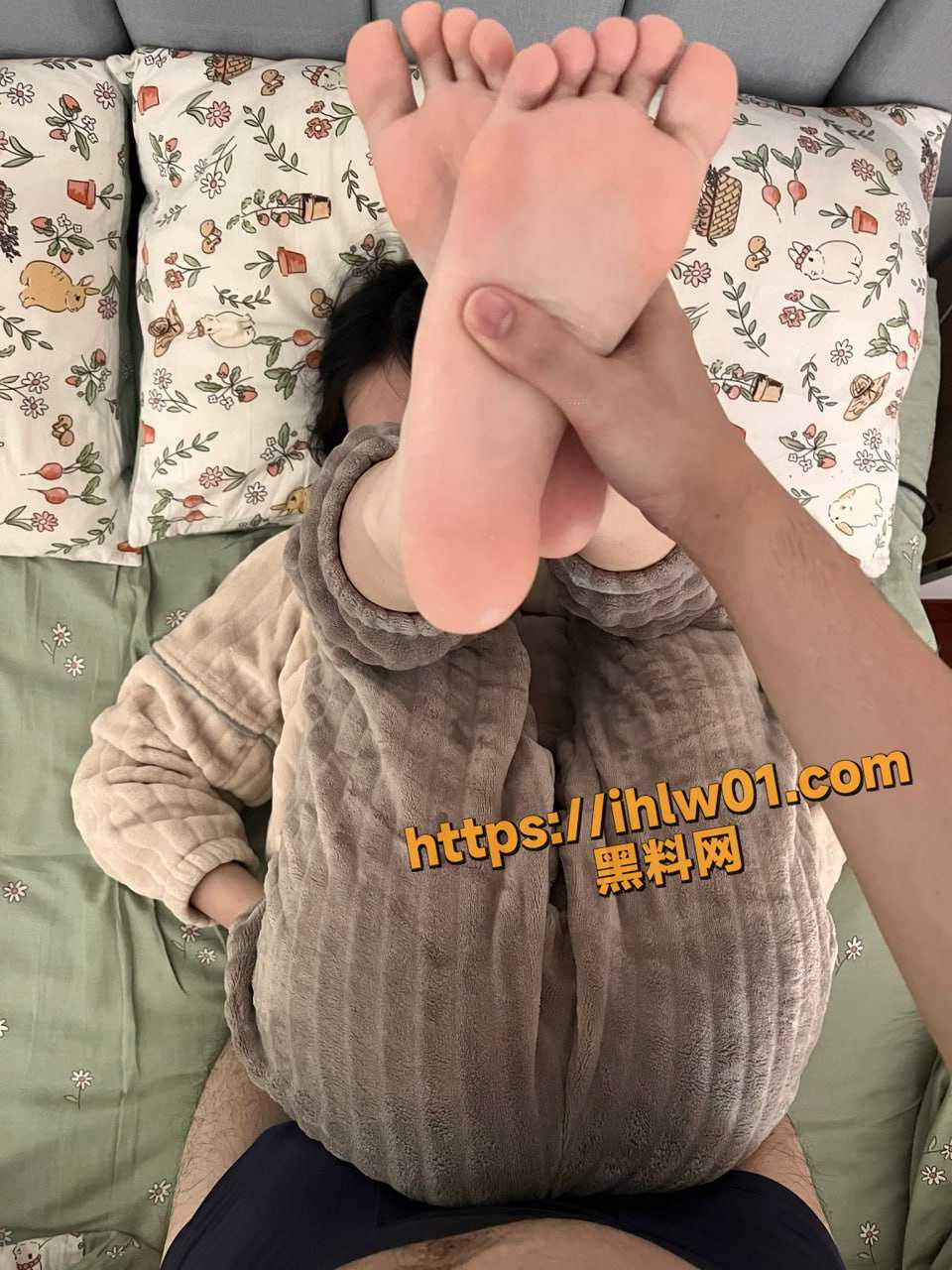 960X1280