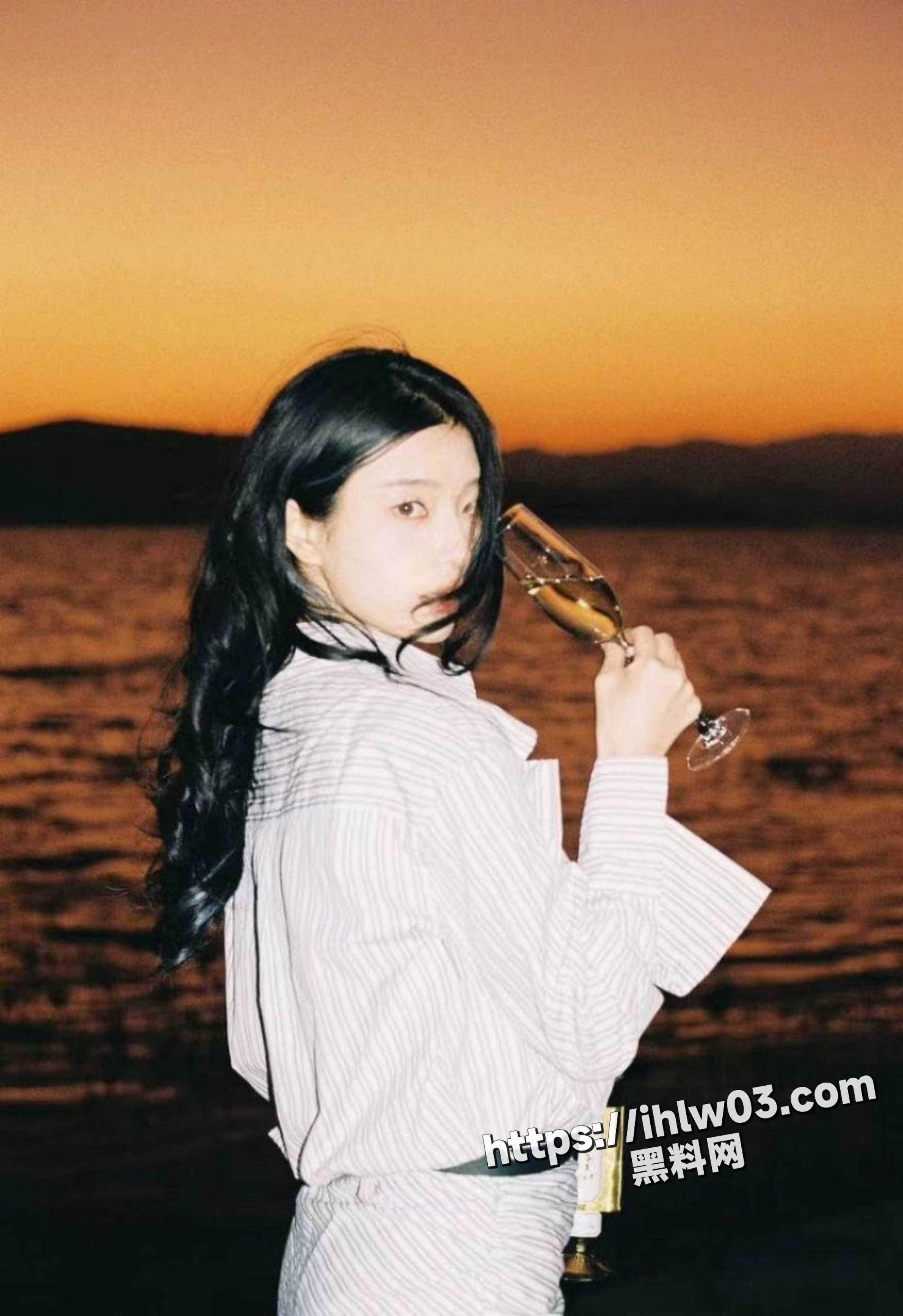 2809X4096