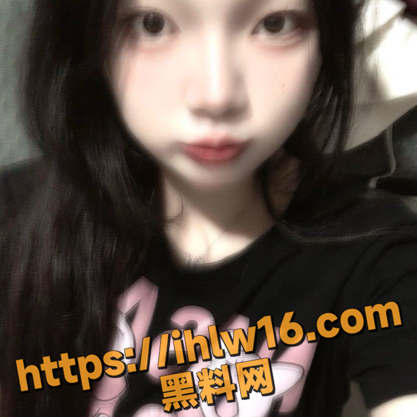828X828