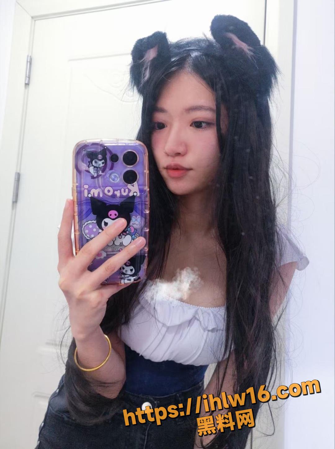 1080X1095