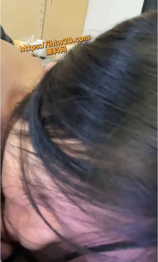 526X869