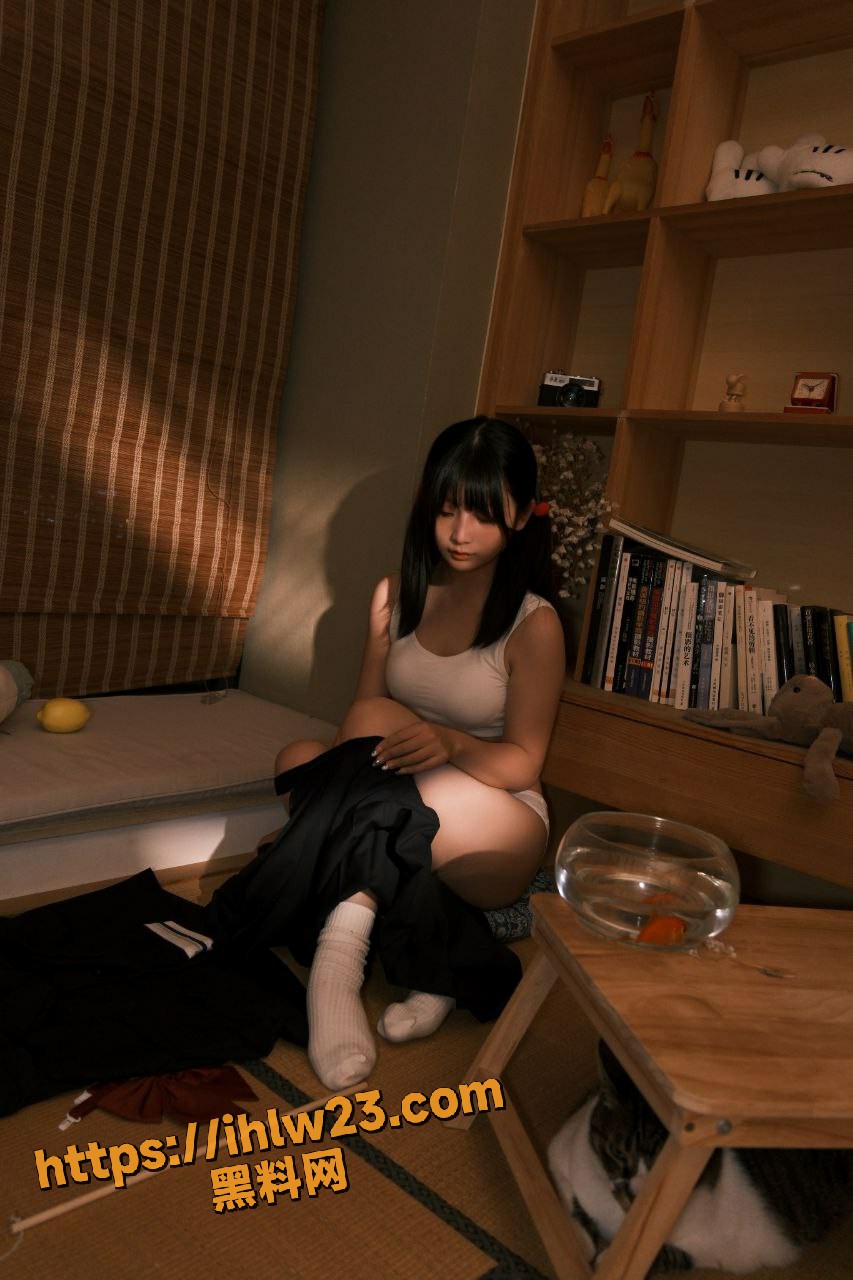 853X1280