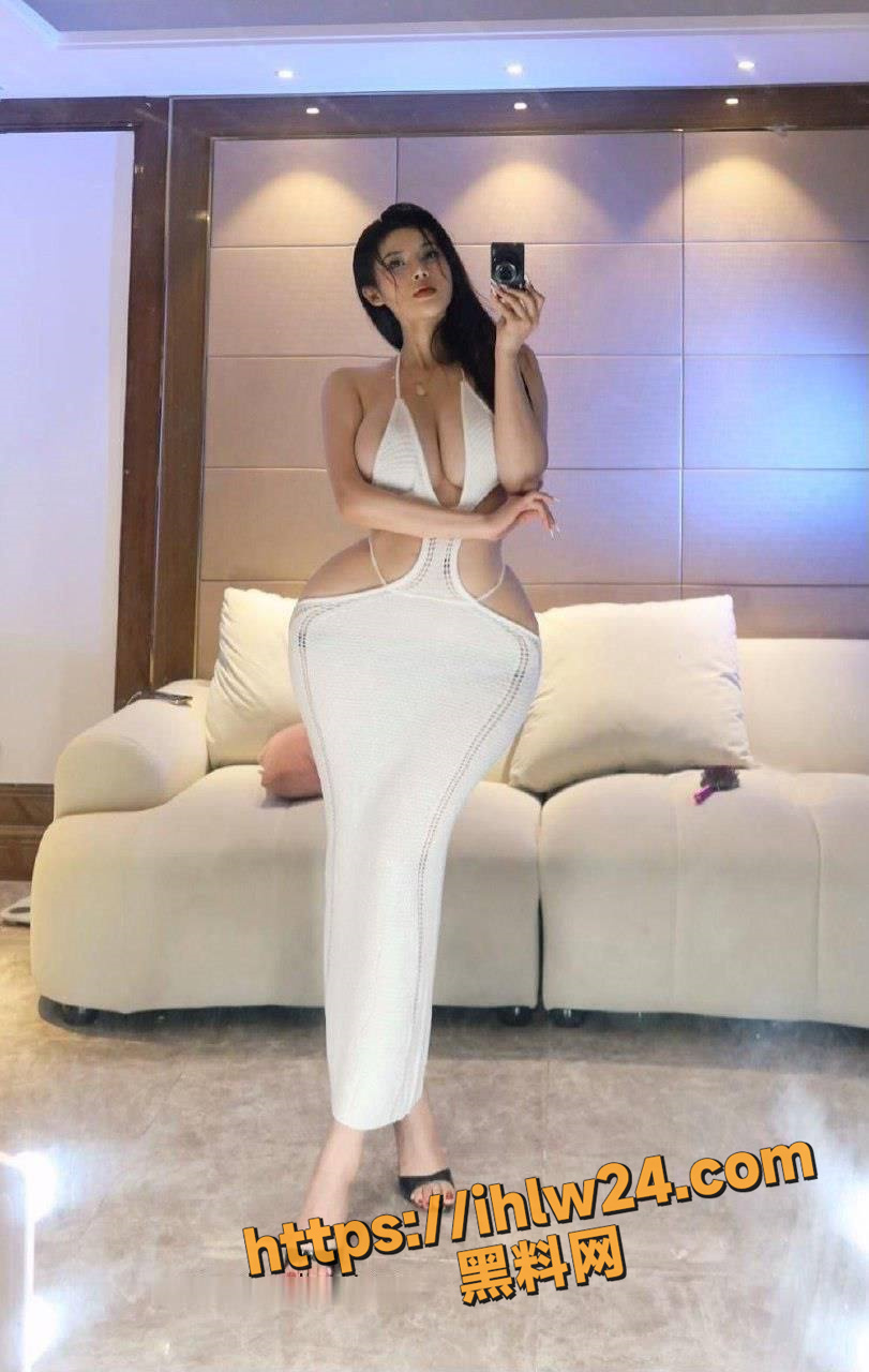 811X1280