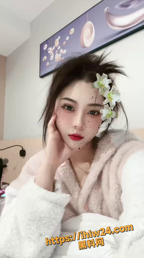 489X873