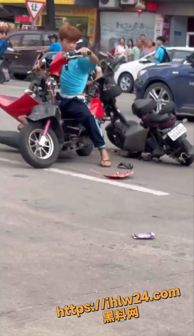 741X1280