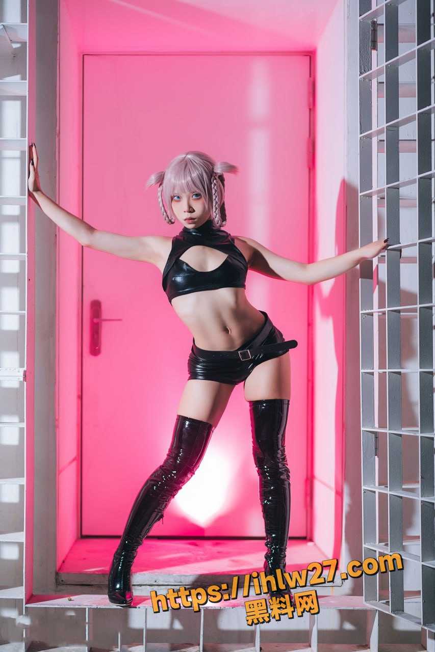 853X1280