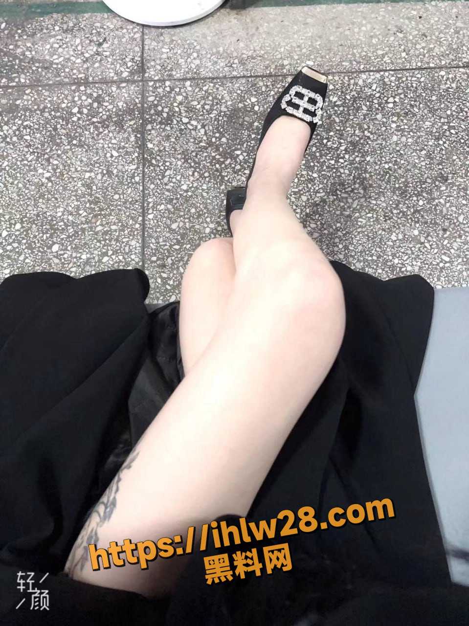 959X1280