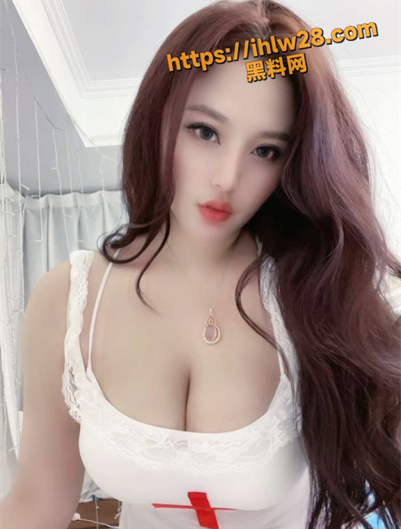 576X759