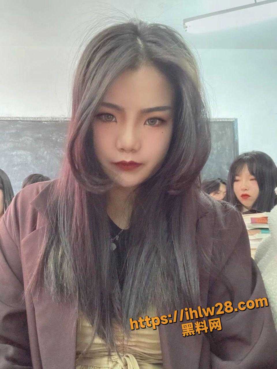 960X1280