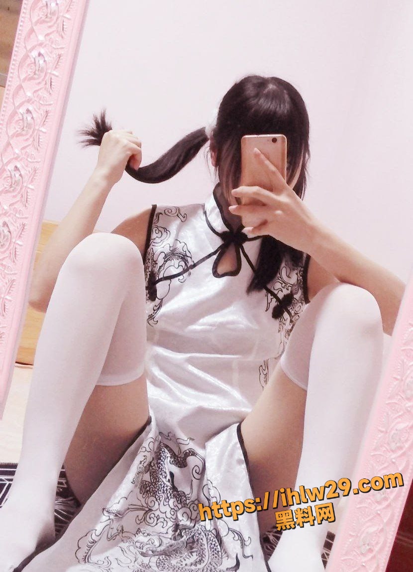 830X1149