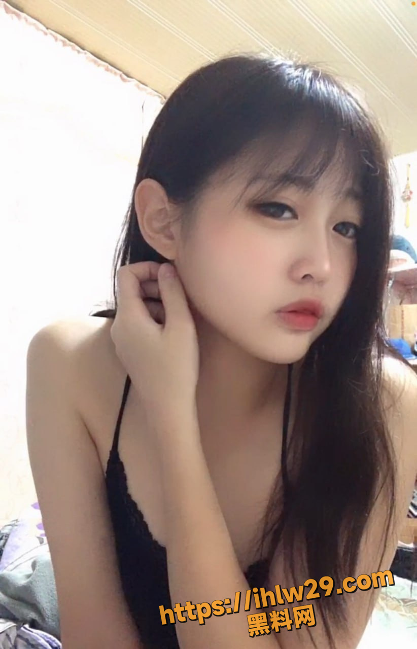 822X1280