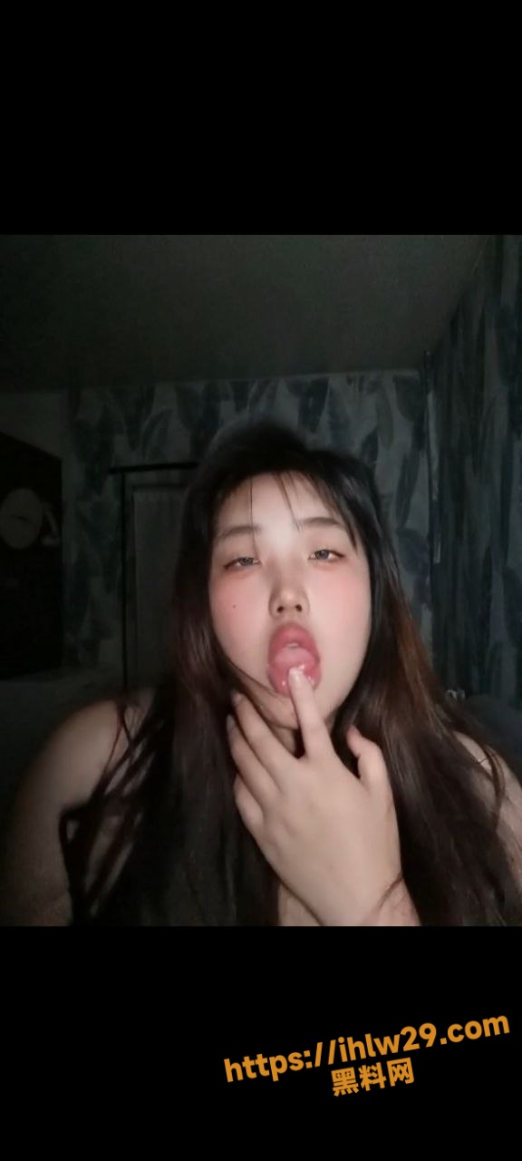 576X1280