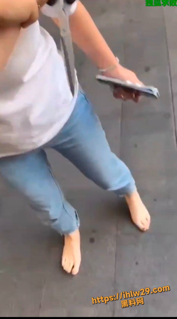 712X1280