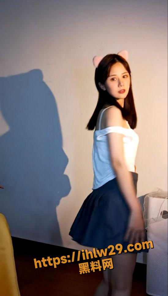 549X966