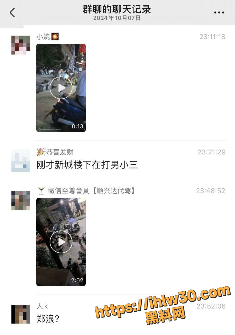 899X1280