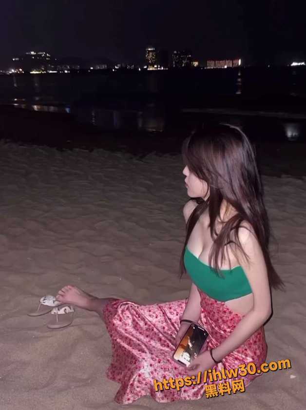 628X841