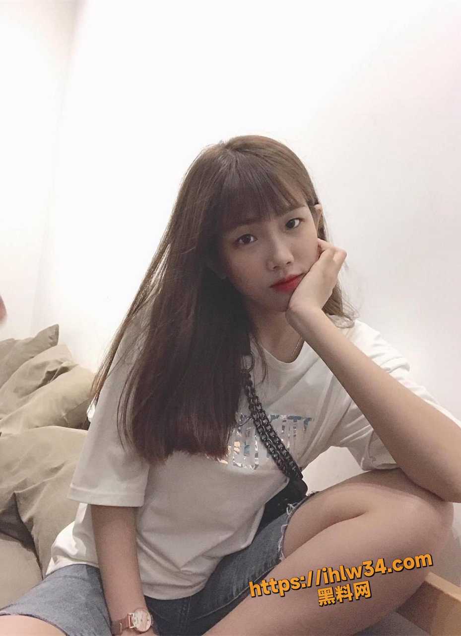 929X1280