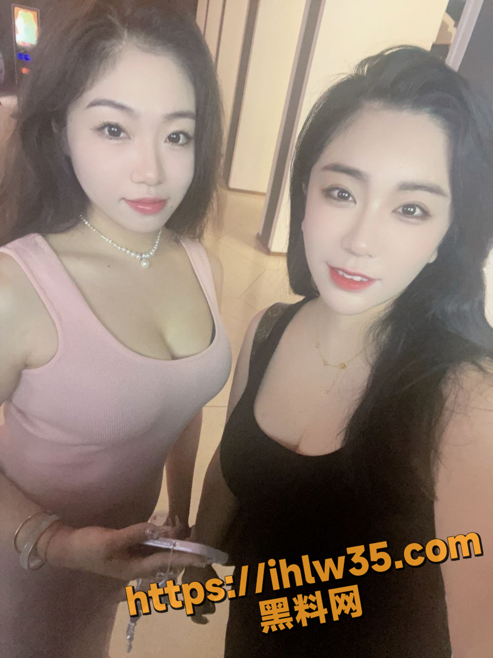 960X1280