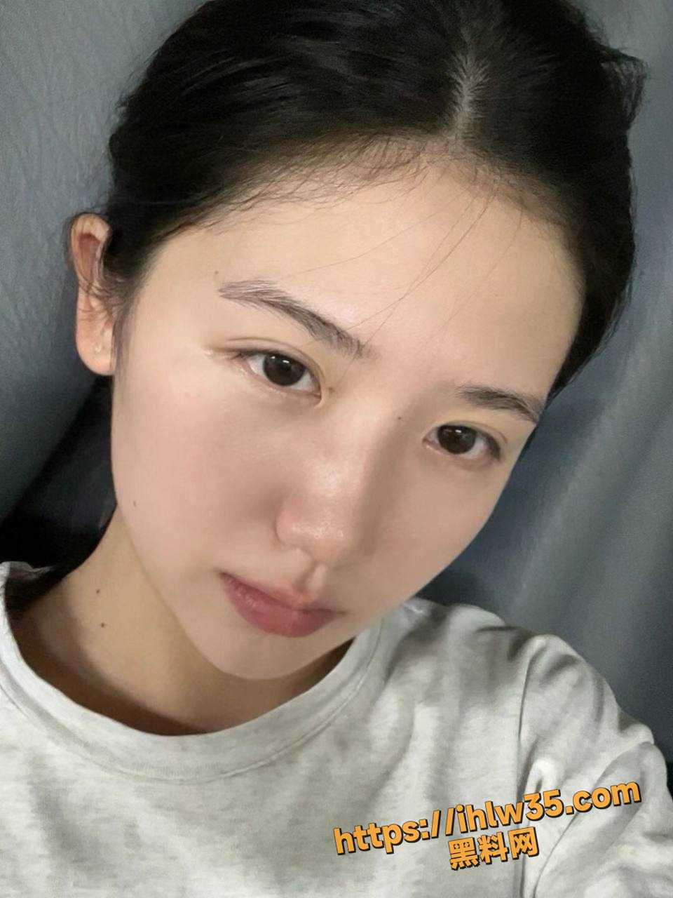 960X1280