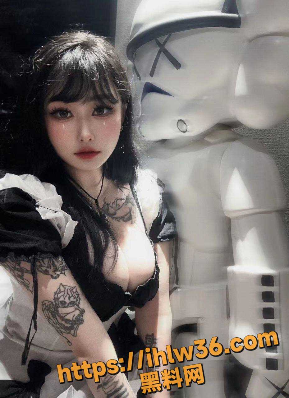 930X1280