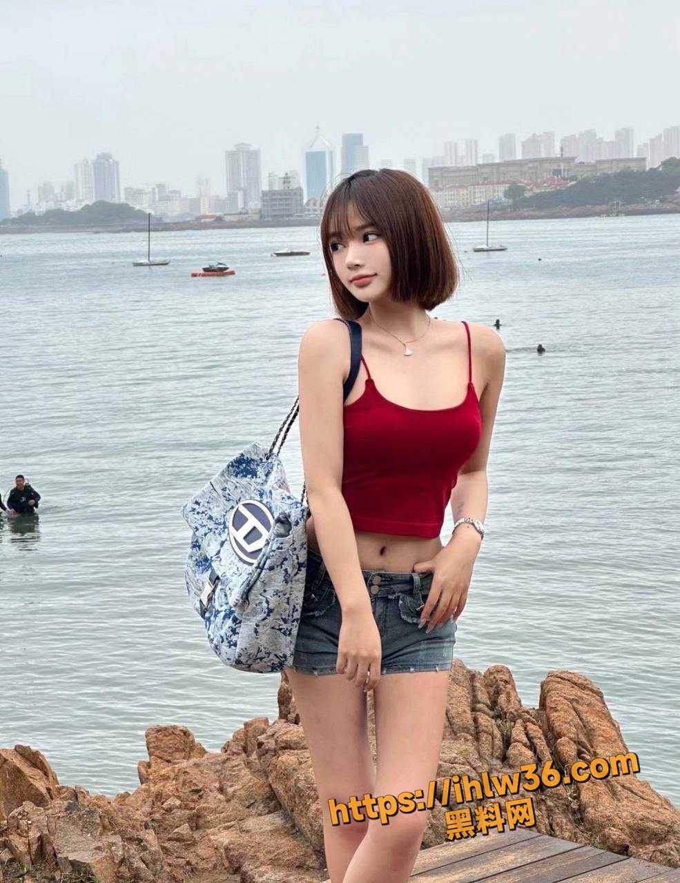 985X1280