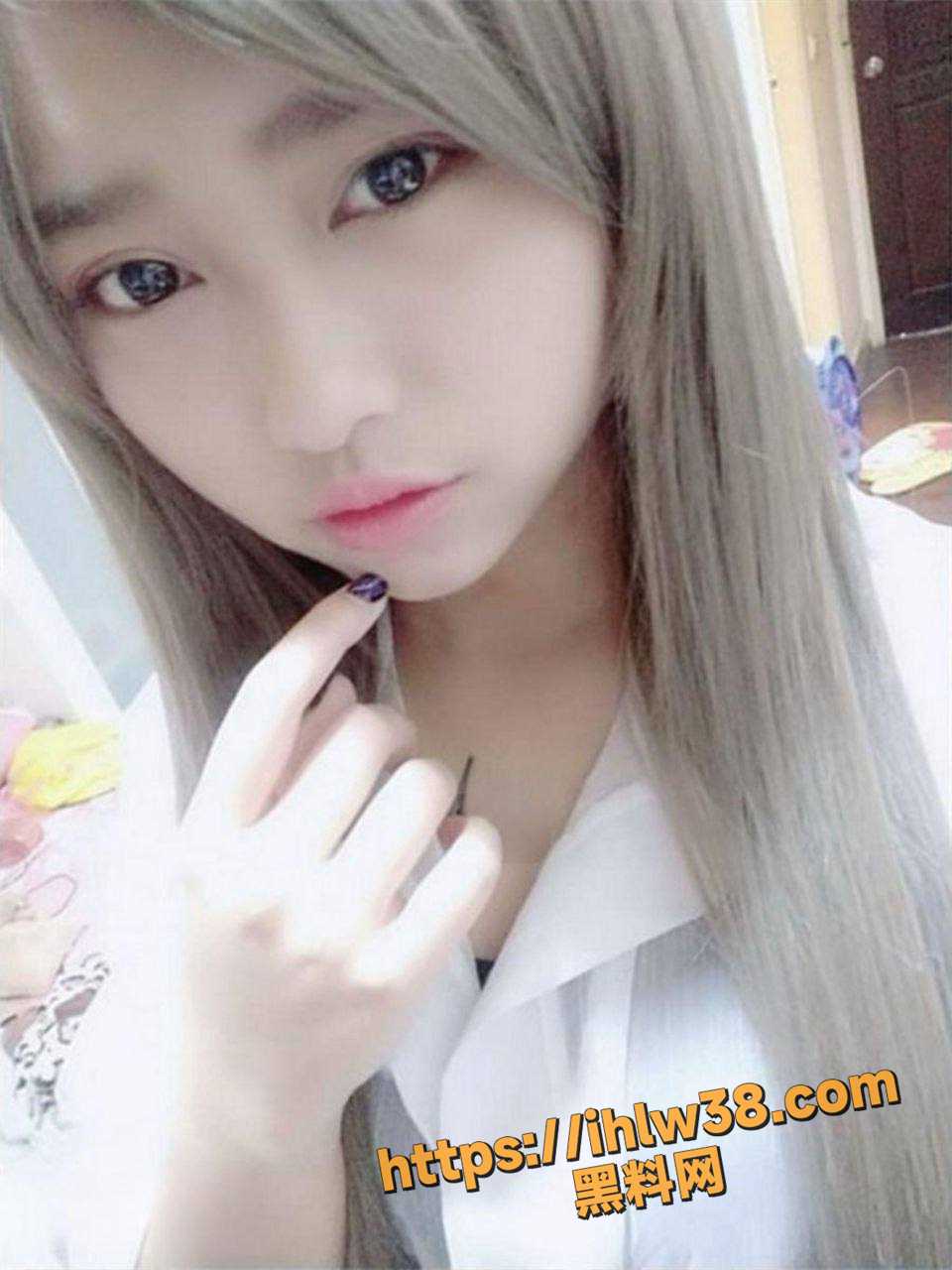 960X1280