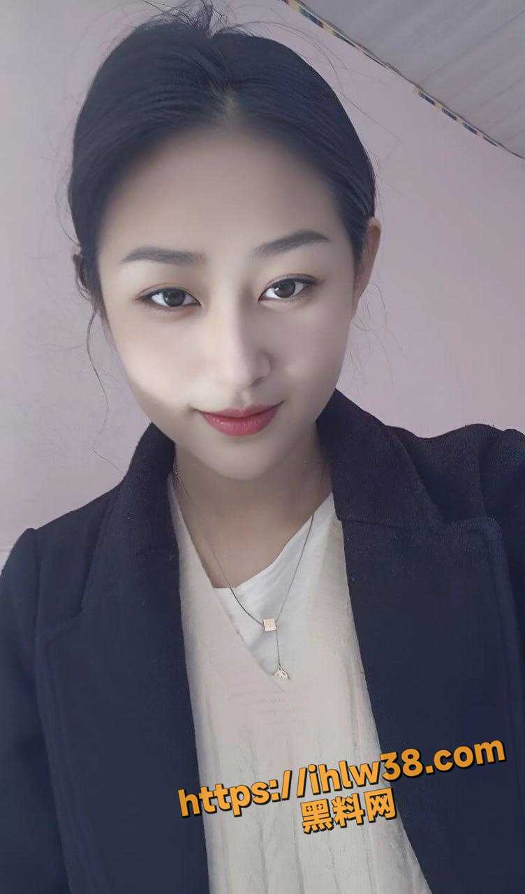 752X1280