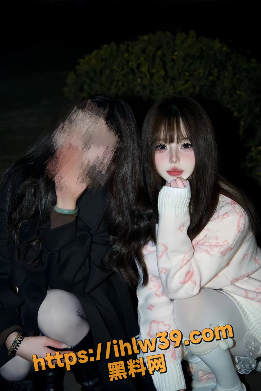 853X1280