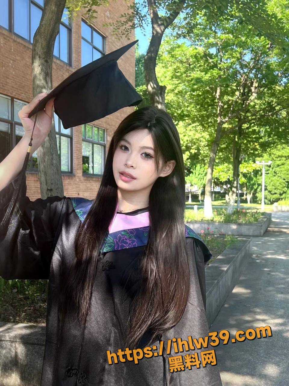 960X1280