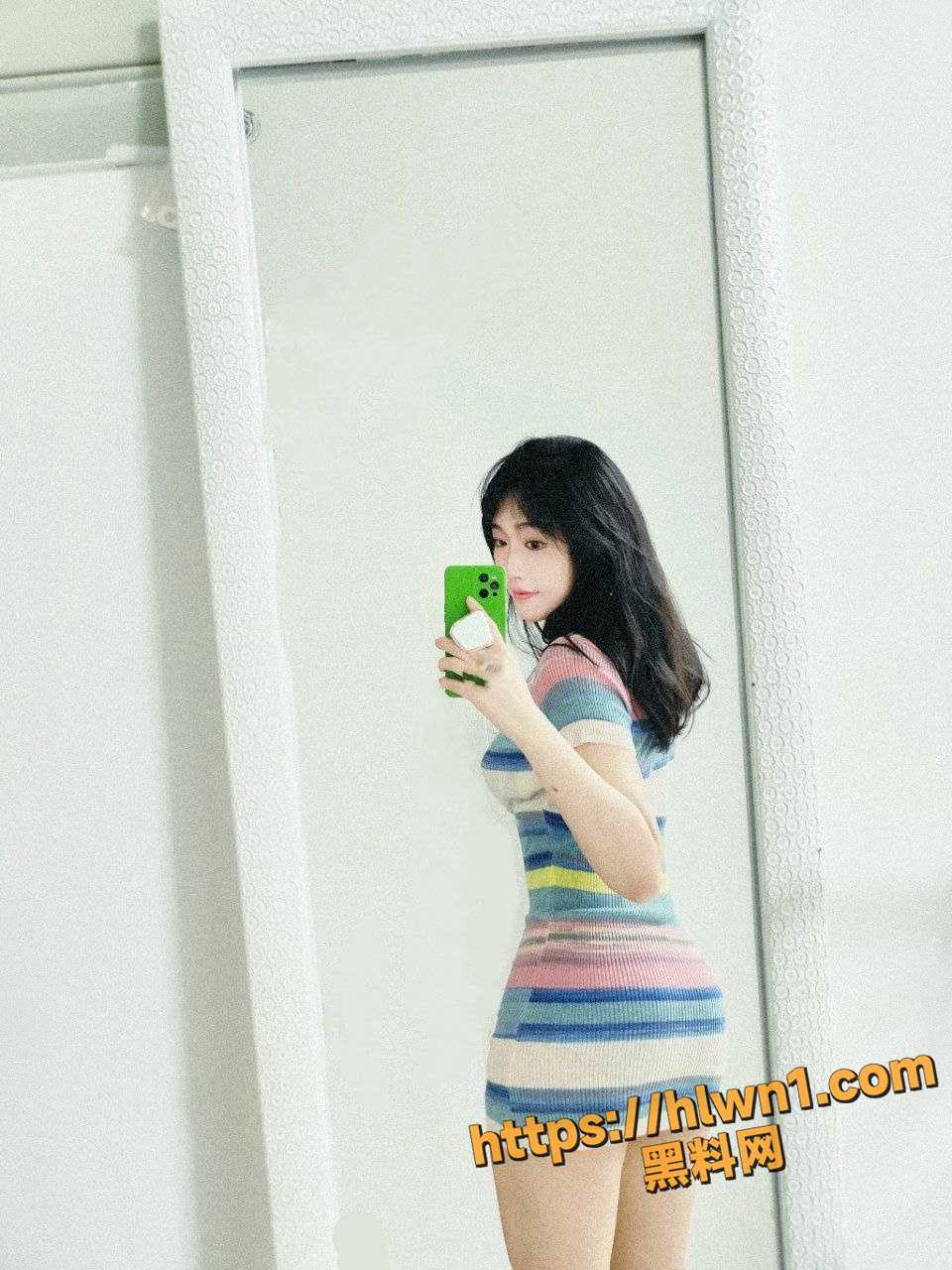 960X1280