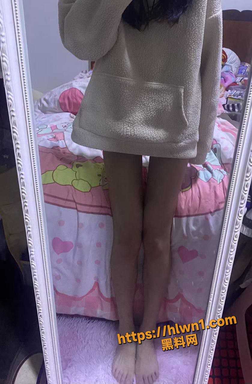839X1280