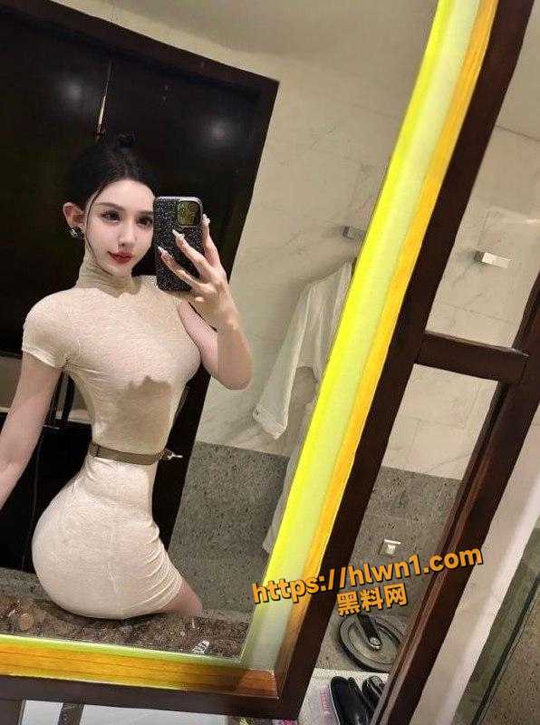 596X800
