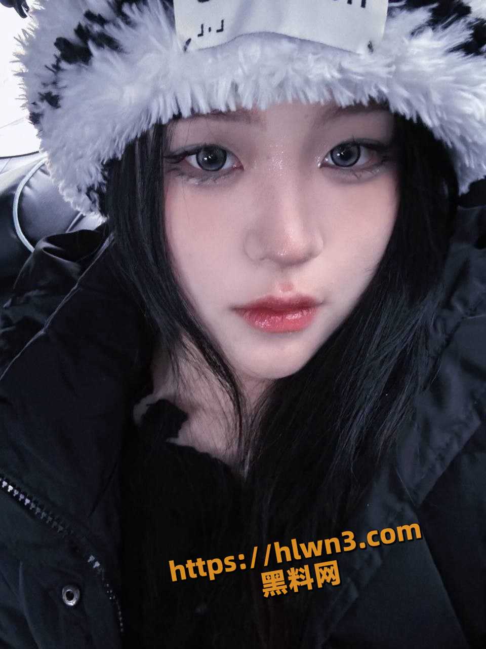 960X1280