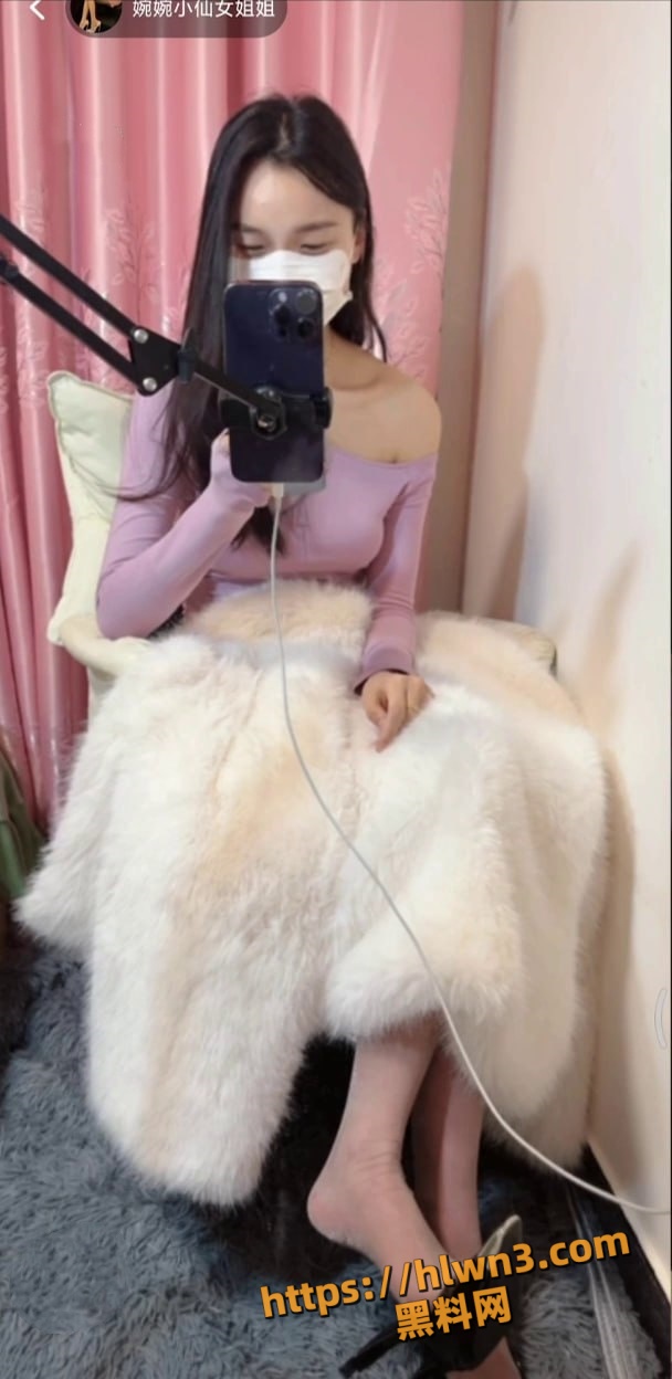 608X1248