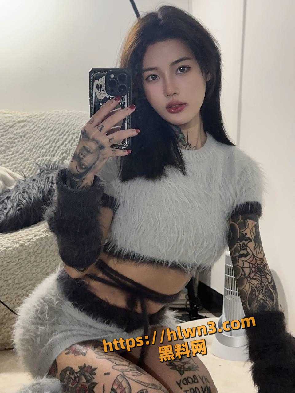 960X1280