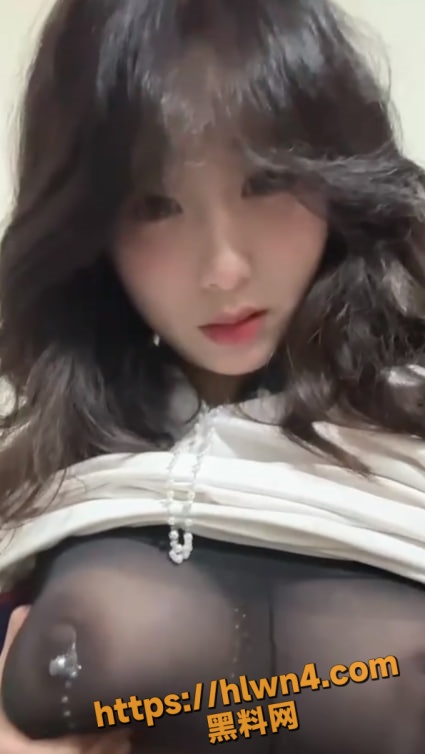 425X754