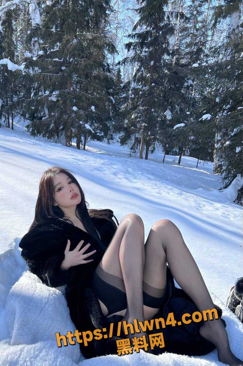 852X1280